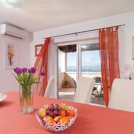 Five-bedroom In Donji Humag Donji Humac