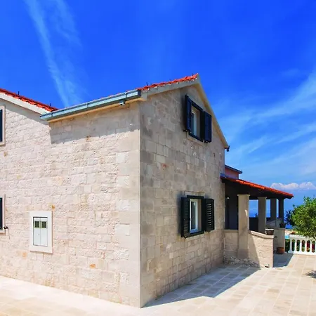 بيت للعطل Five-bedroom In Donji Humag
